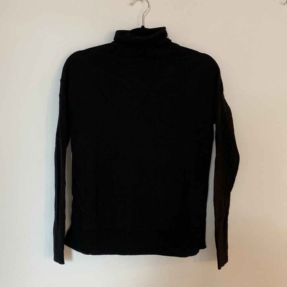 Babaton 100% wool turtleneck sweater - small